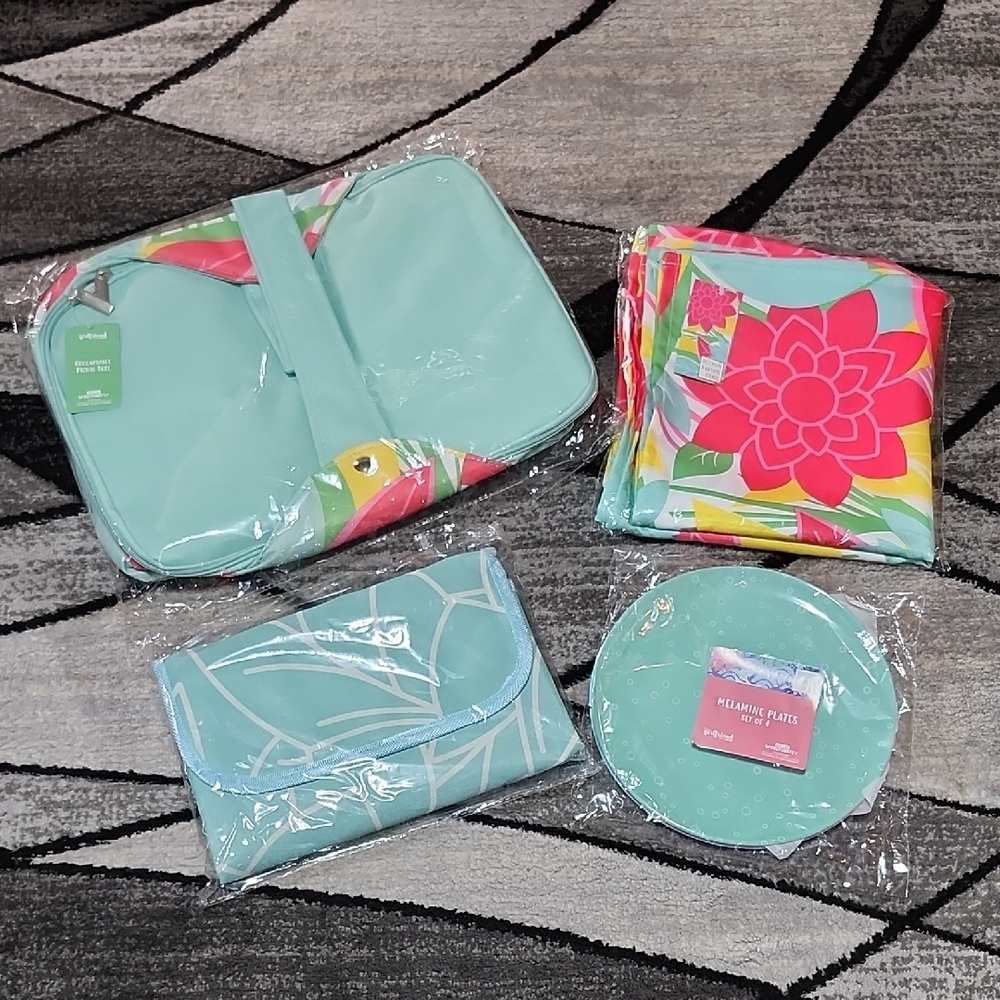 RELAX RADIATE & CRATE PACKABLE PICNIC SET PLATES-NAPKINS-BLANKET-TOTE